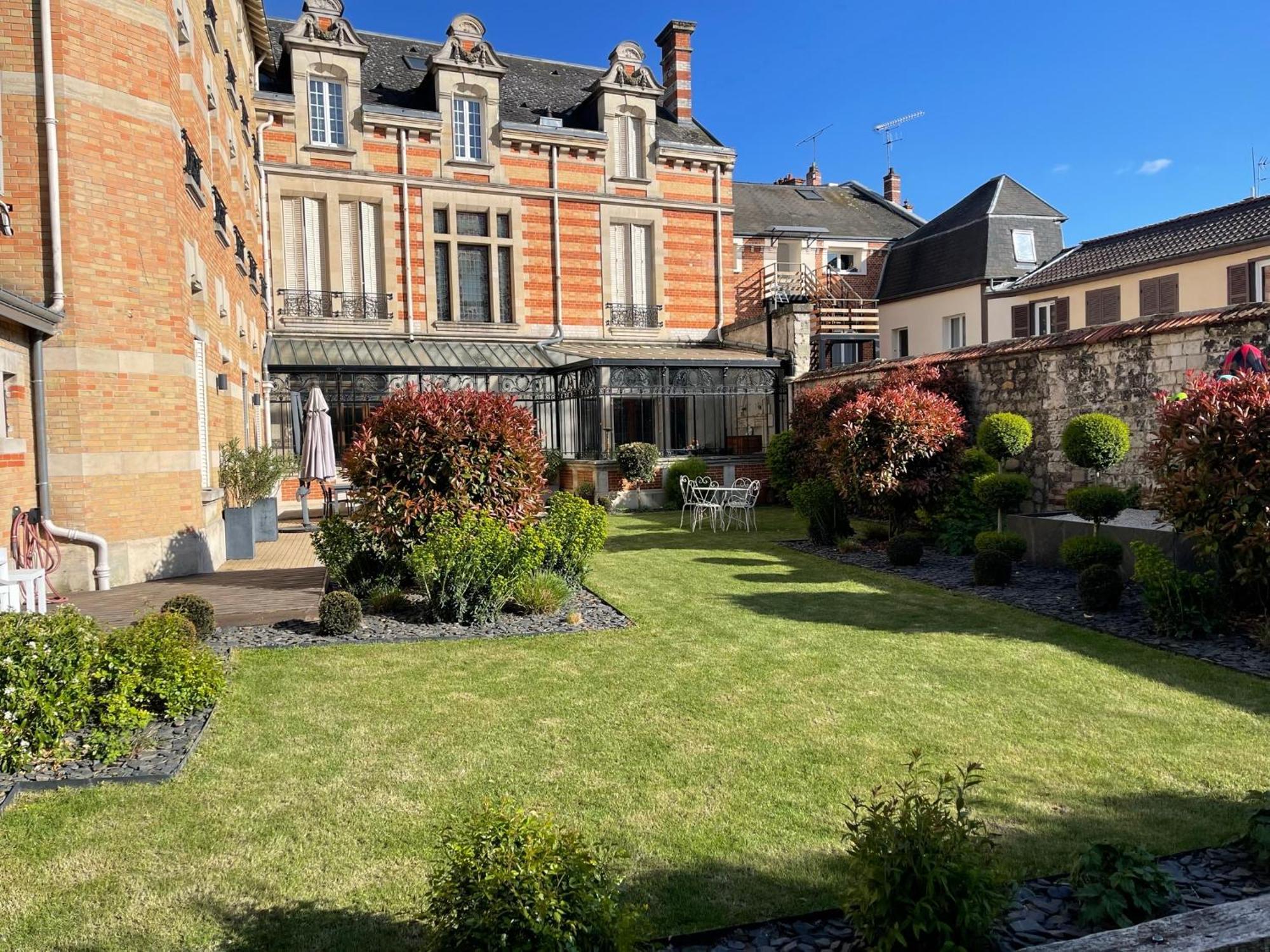 Le Jardin D'Hiver Chalons en Champagne Exterior photo